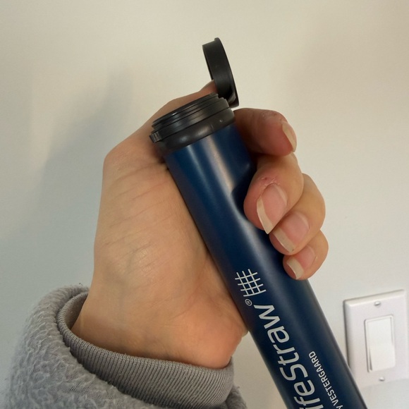 LifeStraw Personal Water Filter in Blue - Picture 4 of 5